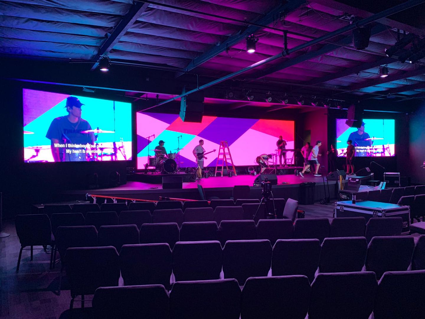 P3.91 Indoor stage LED screen for churches in California